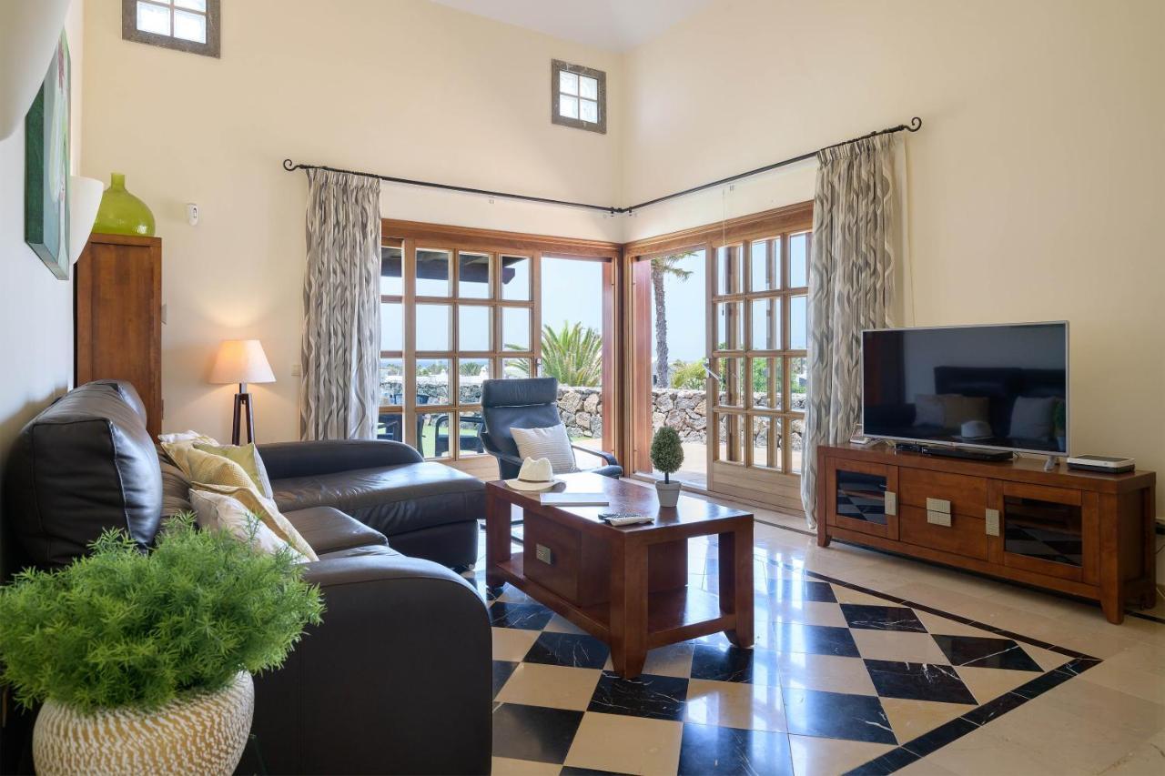 Villa Esterlicia Плая Бланка Екстериор снимка