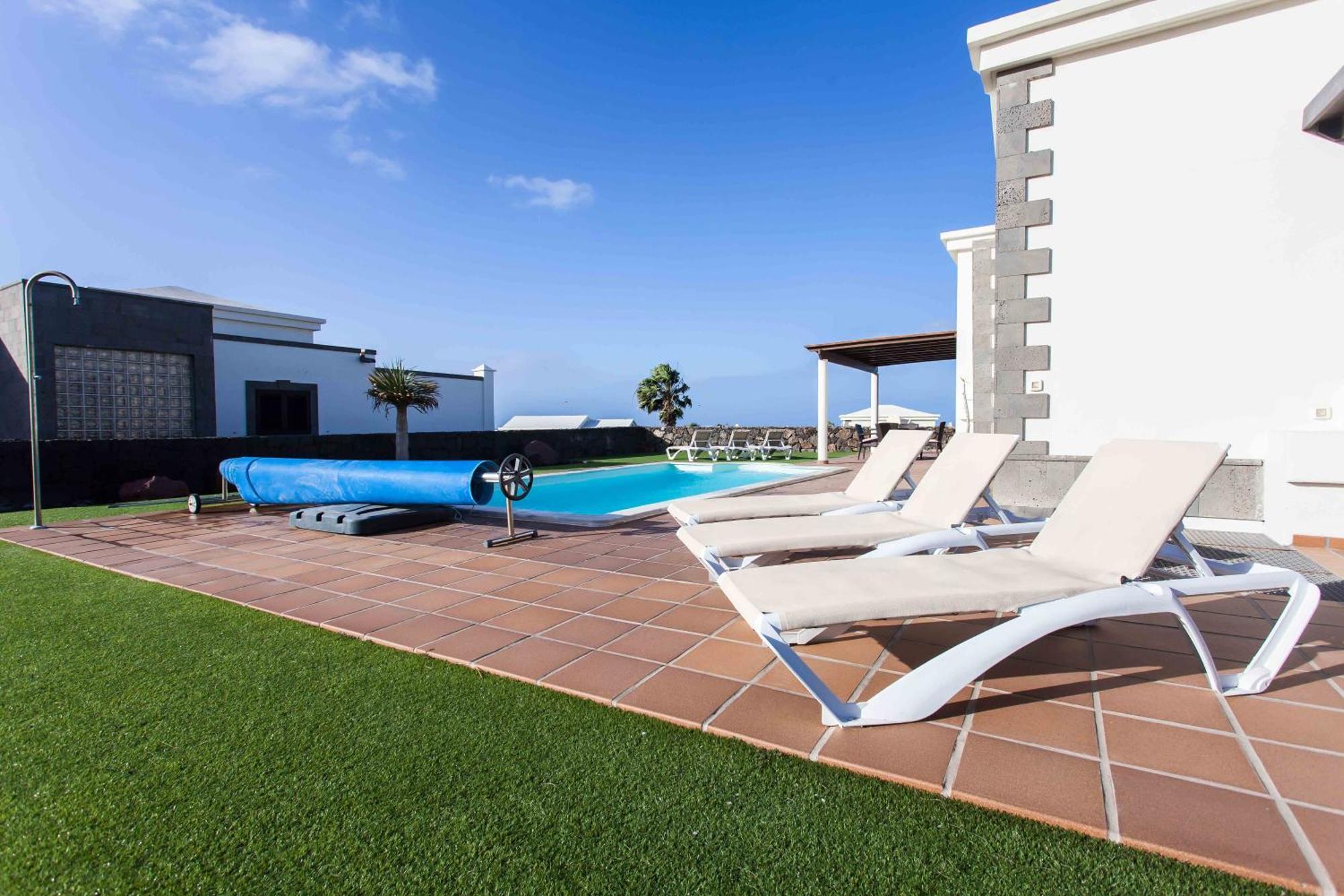 Villa Esterlicia Плая Бланка Екстериор снимка