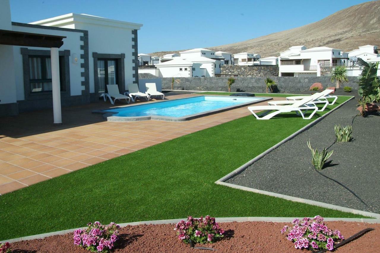 Villa Esterlicia Плая Бланка Екстериор снимка