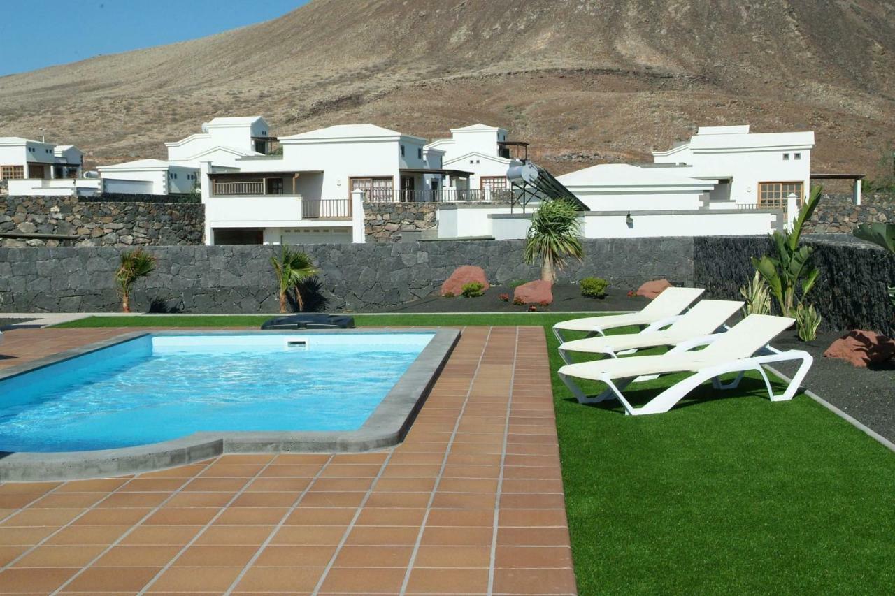 Villa Esterlicia Плая Бланка Екстериор снимка