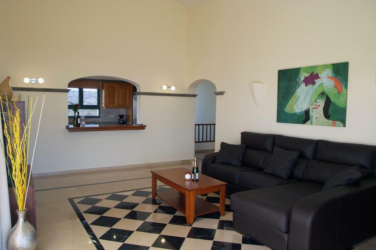 Villa Esterlicia Плая Бланка Екстериор снимка