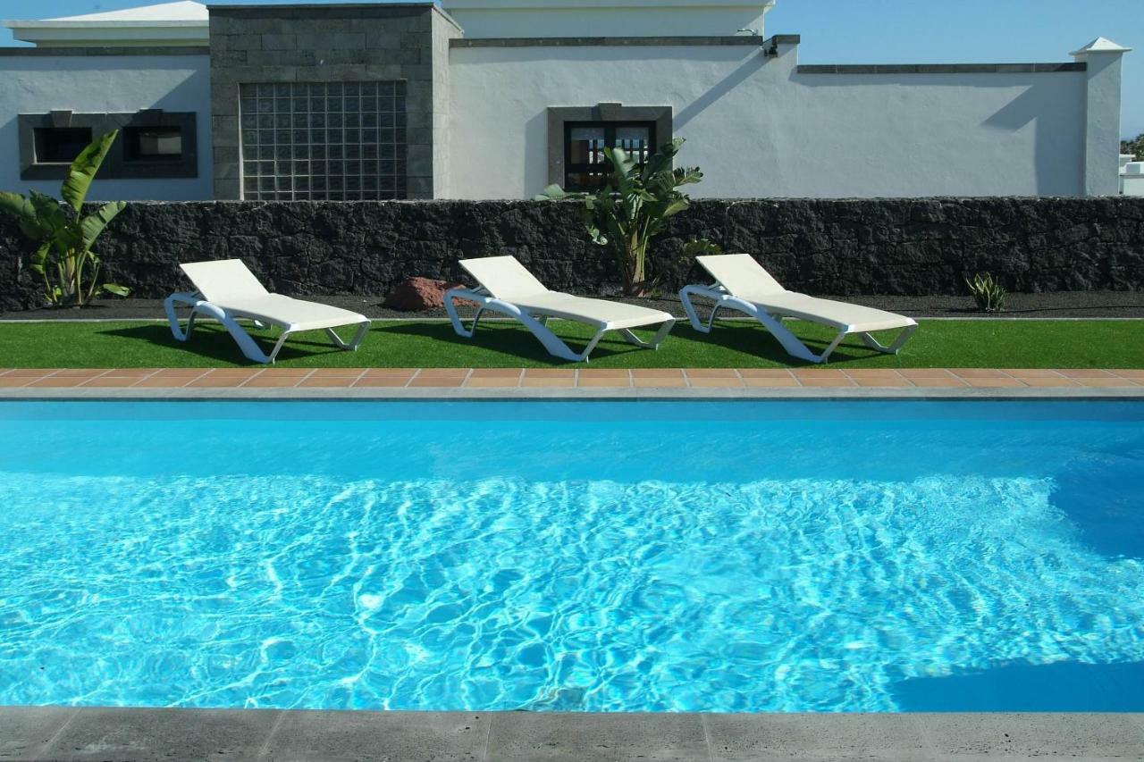 Villa Esterlicia Плая Бланка Екстериор снимка